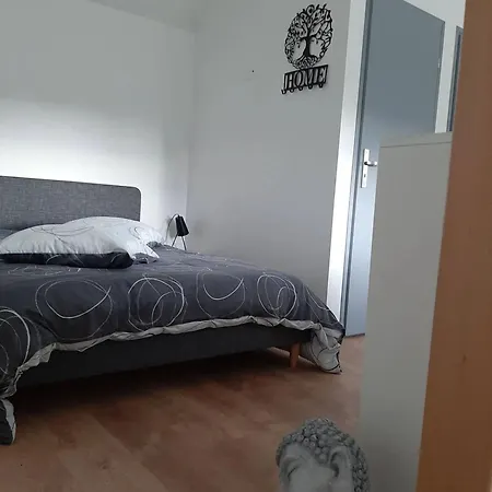 Confortable A Barzy-en-thierache, 32 M² Avec Terrasse Apartment Barzy-en-Thierache
